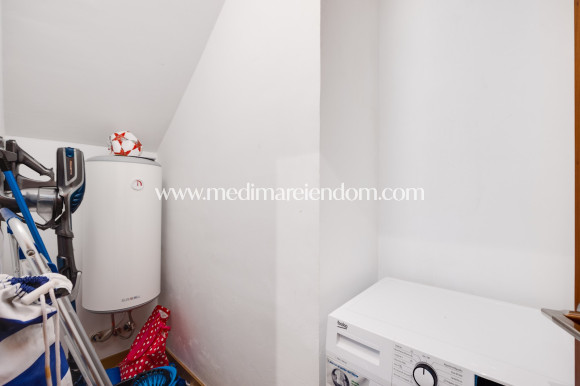 Odsprzedaż - Apartament - La Manga del Mar Menor - La Manga