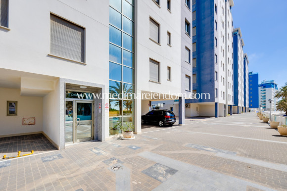 Odsprzedaż - Apartament - La Manga del Mar Menor - La Manga