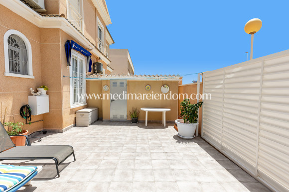 Odsprzedaż - Apartament - Orihuela Costa - La Zenia