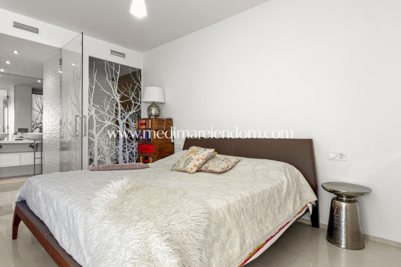 Odsprzedaż - Apartament - Orihuela Costa - La Zenia