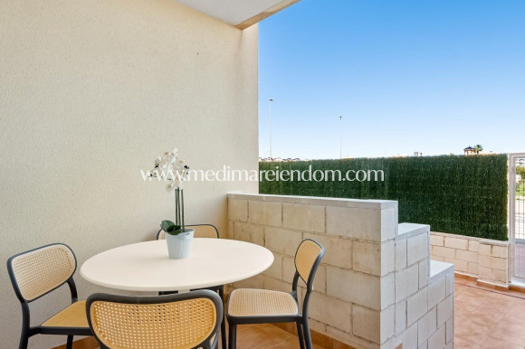 Odsprzedaż - Apartament - Orihuela Costa - Lomas de Cabo Roig