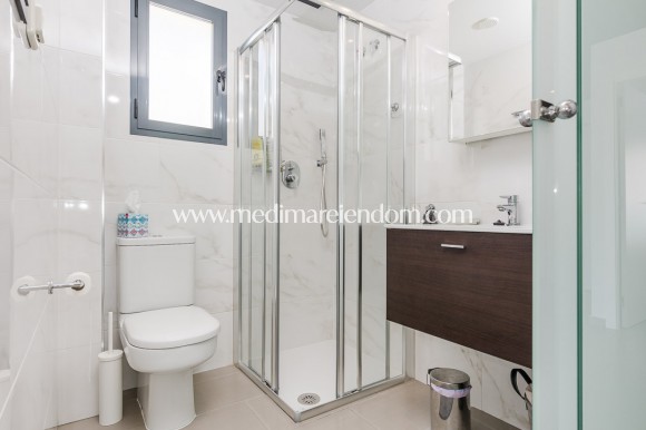 Odsprzedaż - Apartament - Orihuela Costa - Punta Prima