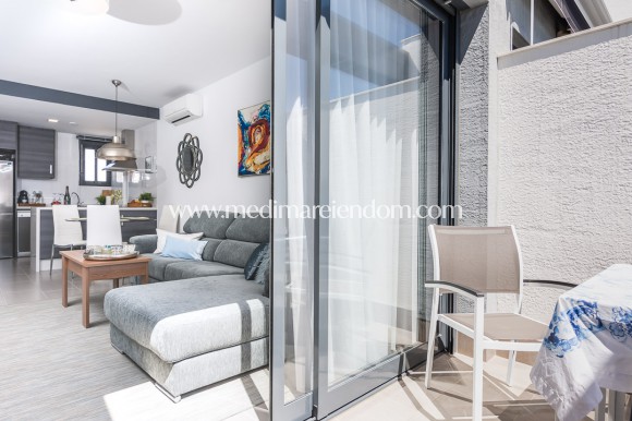 Odsprzedaż - Apartament - Orihuela Costa - Punta Prima