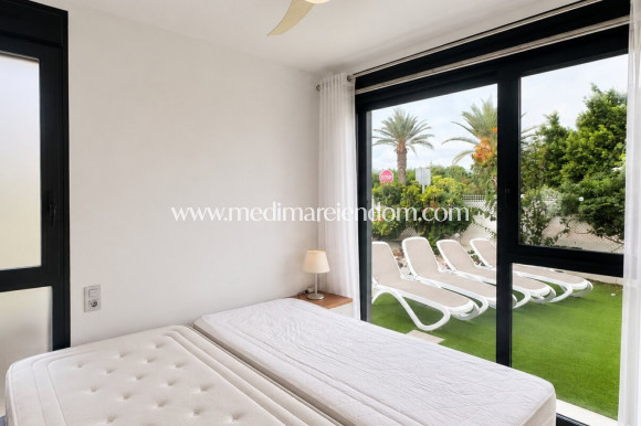 Odsprzedaż - Apartament - Orihuela Costa - Punta Prima
