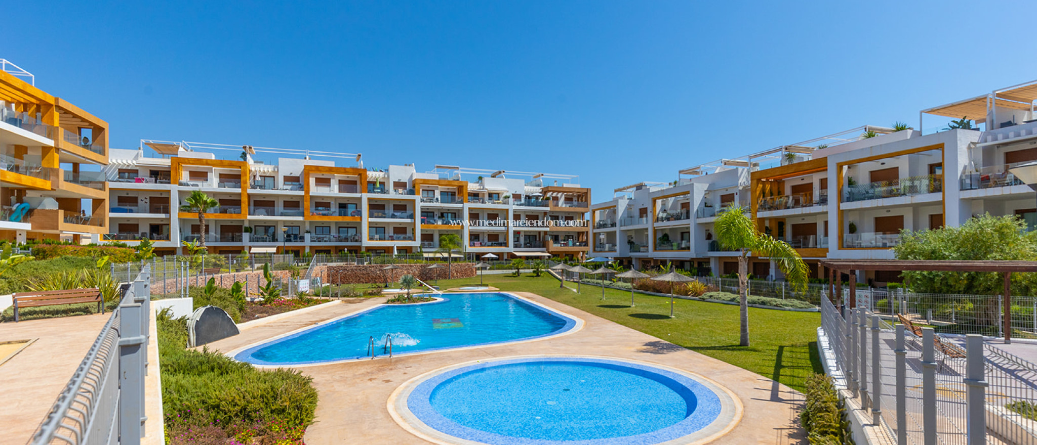 Odsprzedaż - Apartament - Orihuela Costa - Villamartín-Las Filipinas