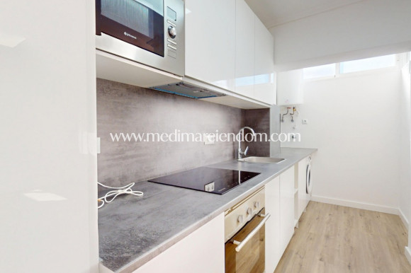 Odsprzedaż - Apartament - Orihuela Costa - Villamartín