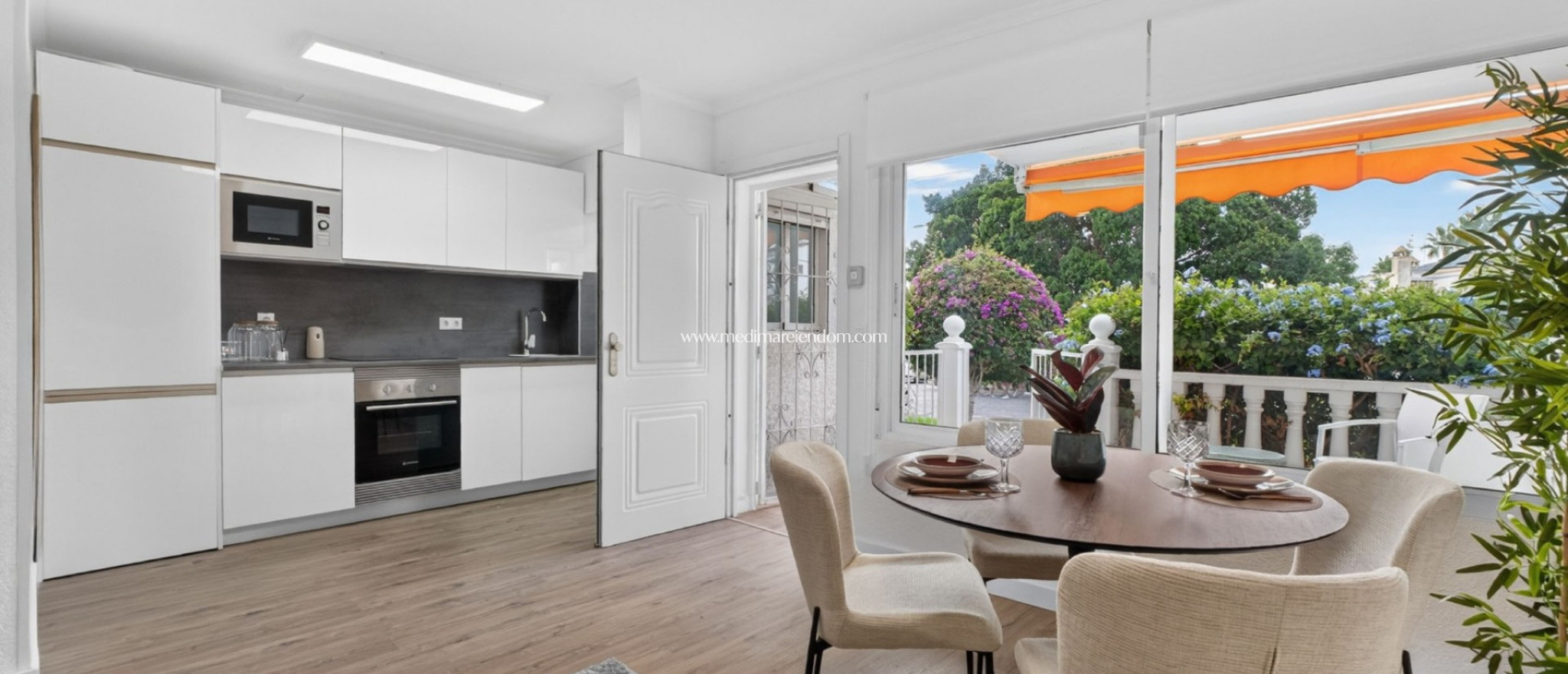 Odsprzedaż - Apartament - Orihuela Costa - Villamartín