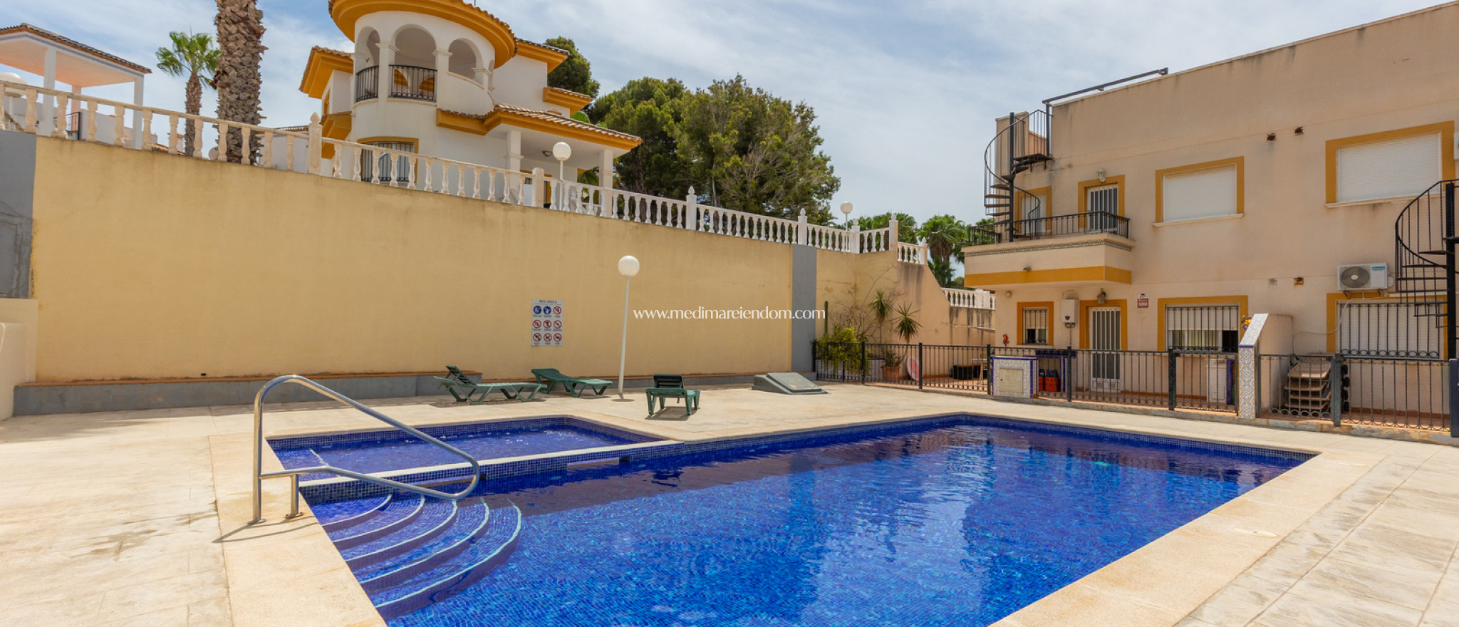 Odsprzedaż - Apartament - Orihuela - Villamartin
