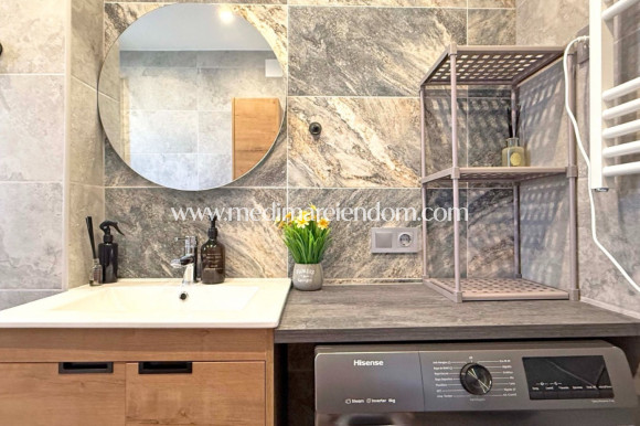 Odsprzedaż - Apartament - Torrevieja - El Acequión - Los Náufragos