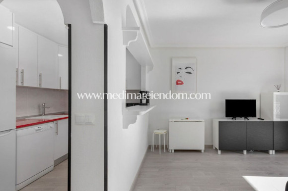Odsprzedaż - Apartament - Torrevieja - La Mata