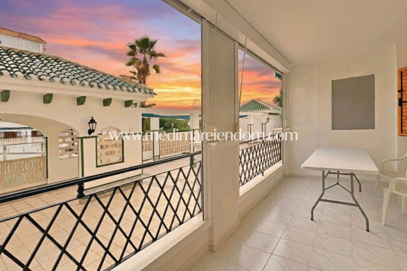 Odsprzedaż - Apartament - Torrevieja - La Mata