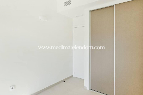 Odsprzedaż - Apartament - Torrevieja - La Veleta