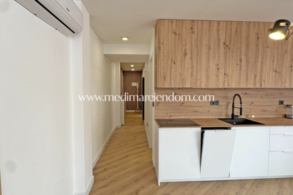 Odsprzedaż - Apartament - Torrevieja - Parque las naciones