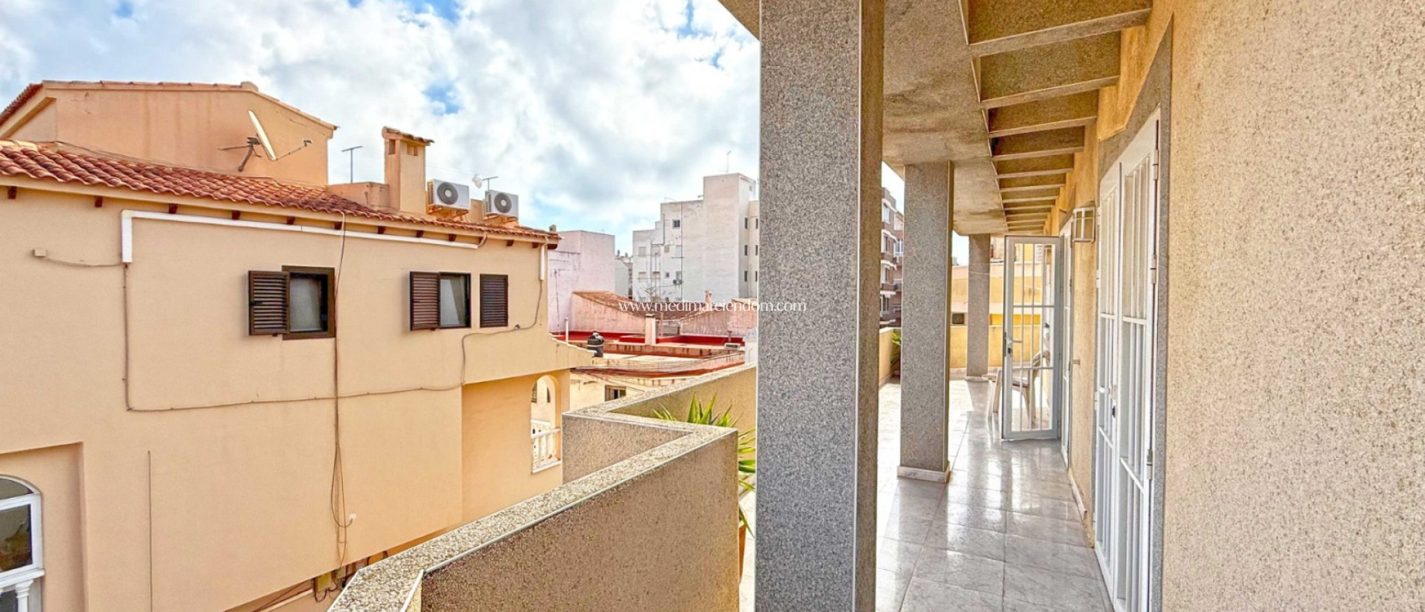 Odsprzedaż - Apartament - Torrevieja - Playa de los Locos