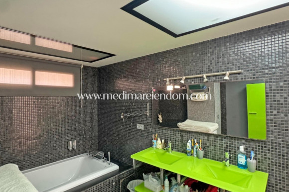 Odsprzedaż - Apartament - Torrevieja - Playa del Cura