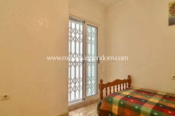 Odsprzedaż - Apartament - Torrevieja - Playa del Cura