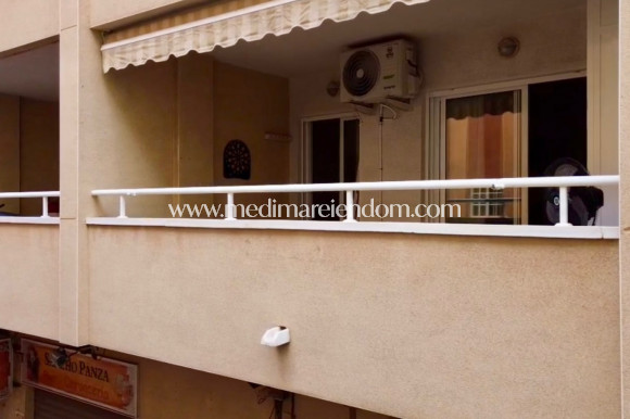Odsprzedaż - Apartament - Torrevieja - Playa del Cura