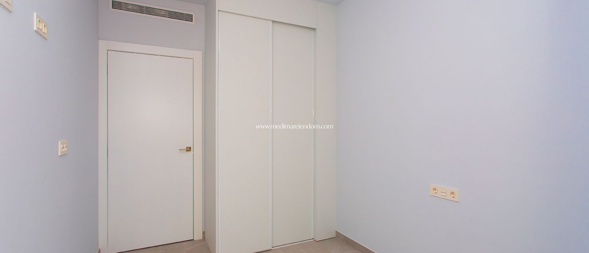 Odsprzedaż - Apartament - Torrevieja - Playa del Cura