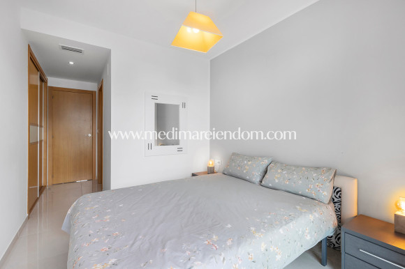 Odsprzedaż - Apartament - Torrevieja - Punta Prima