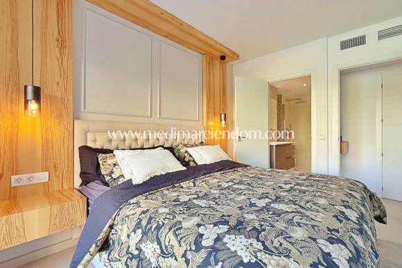 Odsprzedaż - Apartament - Torrevieja - Punta Prima