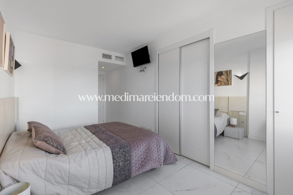 Odsprzedaż - Apartament - Torrevieja - Punta Prima