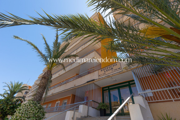 Odsprzedaż - Apartament - Torrevieja - Rocio del Mar