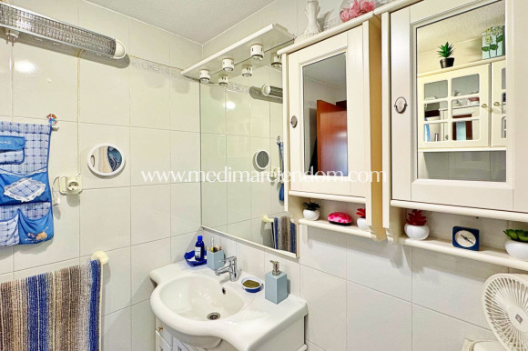 Odsprzedaż - Apartament - Torrevieja - Rocio del Mar