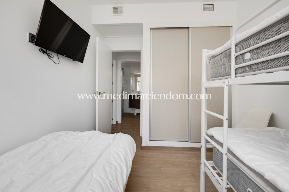 Odsprzedaż - Apartament - Torrevieja