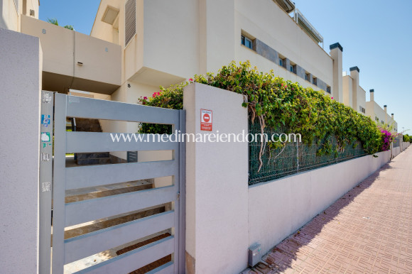 Odsprzedaż - Apartament - Torrevieja