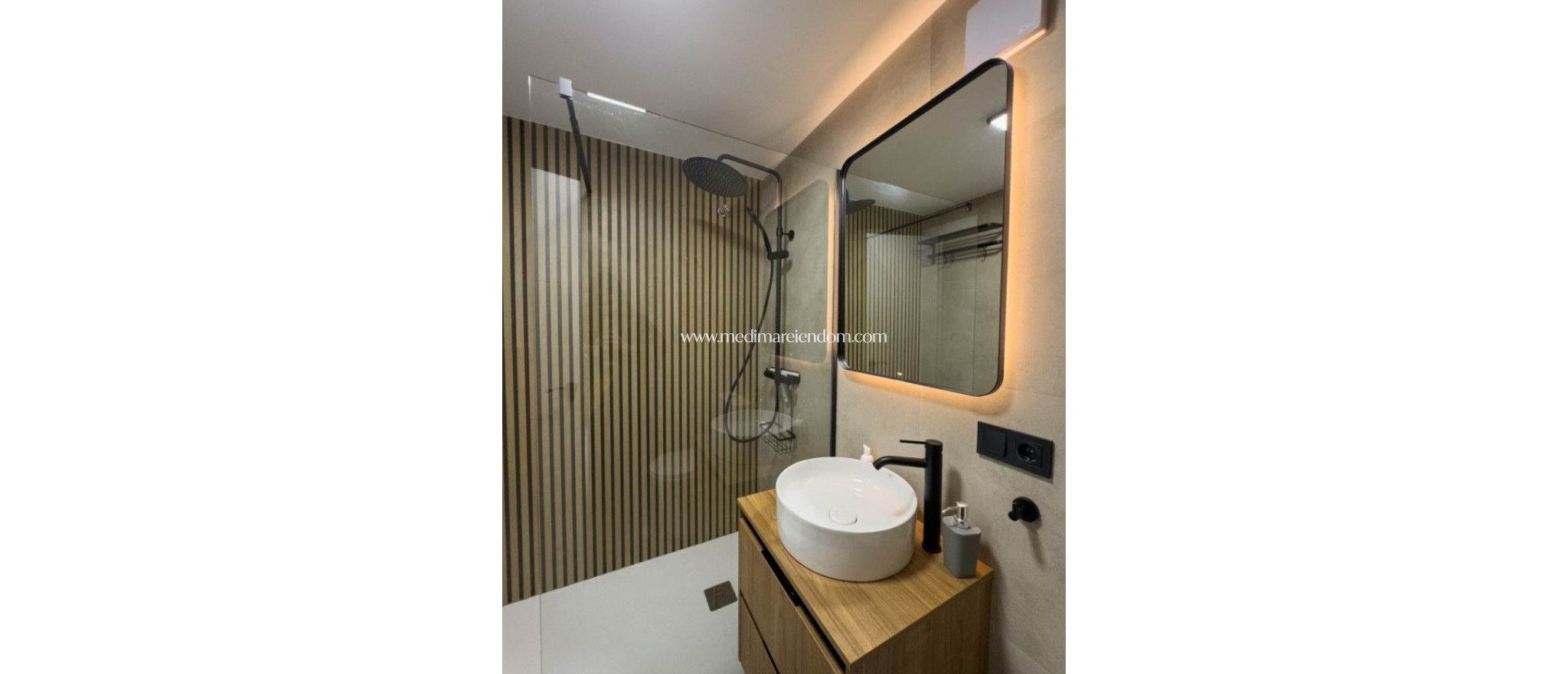 Odsprzedaż - Apartament - Torrevieja