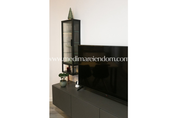 Odsprzedaż - Apartament - Torrevieja