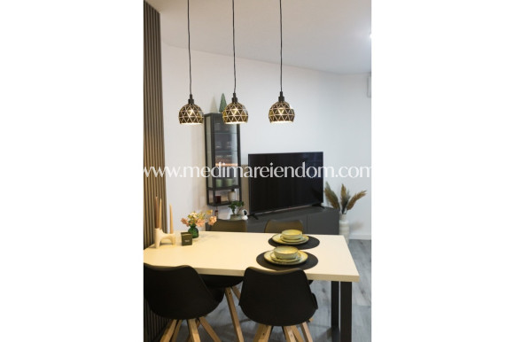 Odsprzedaż - Apartament - Torrevieja