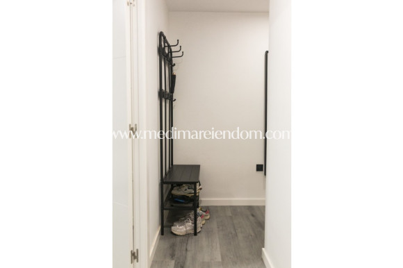 Odsprzedaż - Apartament - Torrevieja