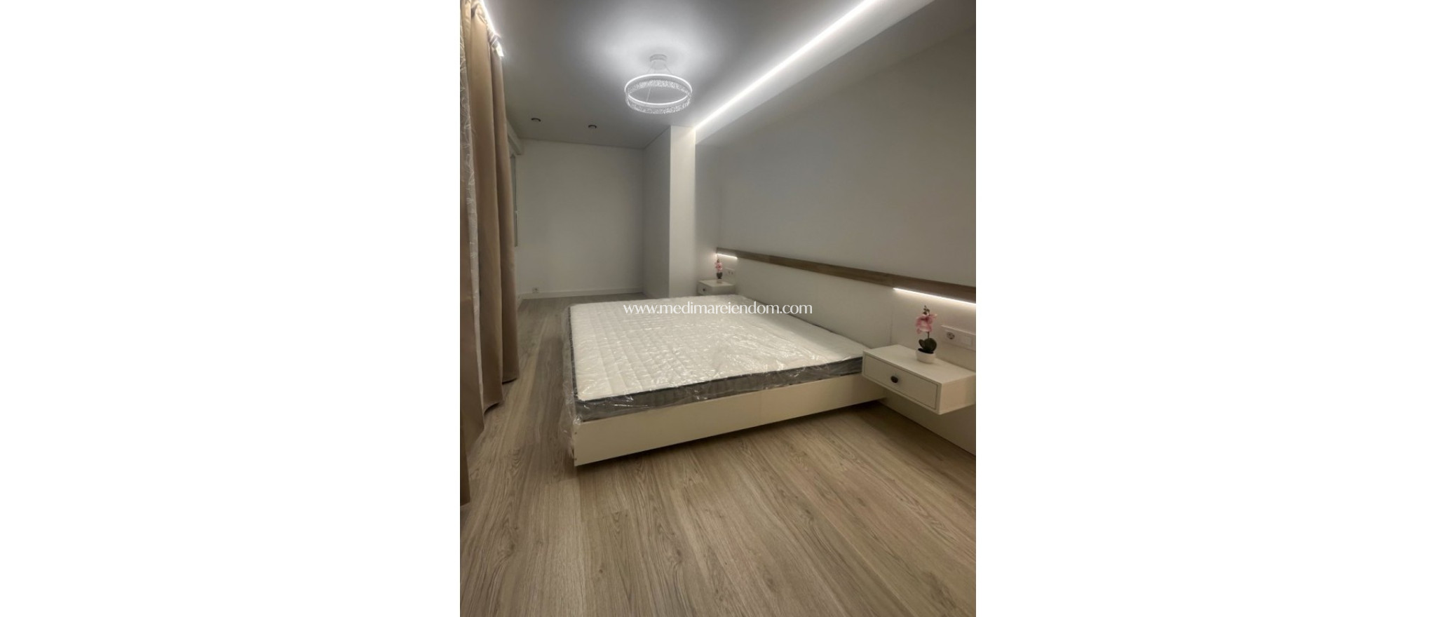 Odsprzedaż - Apartament - Torrevieja