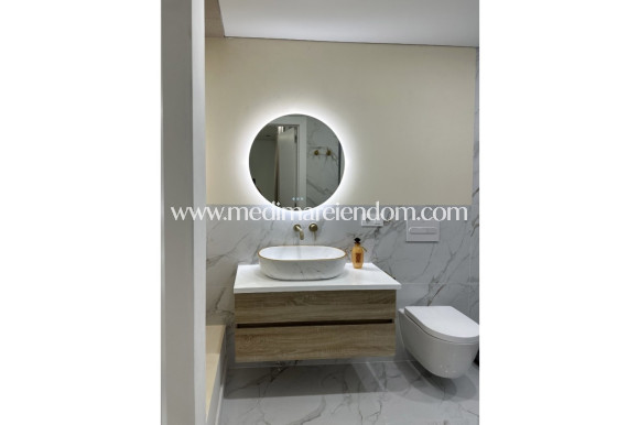 Odsprzedaż - Apartament - Torrevieja