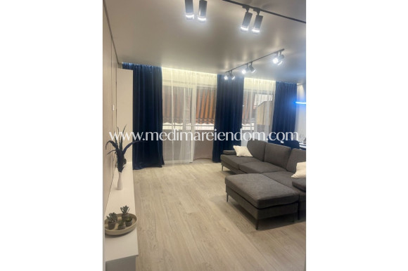 Odsprzedaż - Apartament - Torrevieja