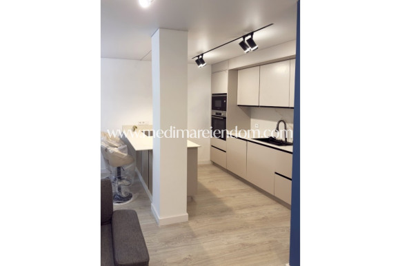 Odsprzedaż - Apartament - Torrevieja