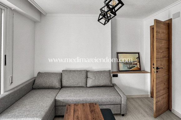 Odsprzedaż - Apartament - Torrevieja