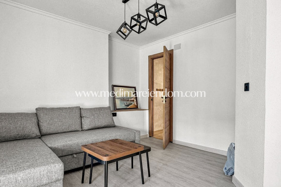 Odsprzedaż - Apartament - Torrevieja