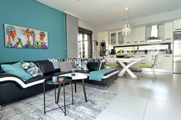 Odsprzedaż - Bungalow - Orihuela Costa - Lomas de Cabo Roig