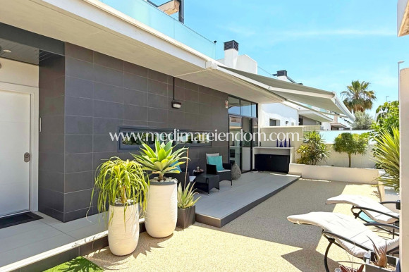 Odsprzedaż - Bungalow - Orihuela Costa - Lomas de Cabo Roig