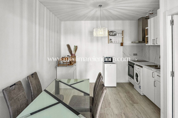 Odsprzedaż - Bungalow - Torrevieja - Los Balcones - Los Altos del Edén