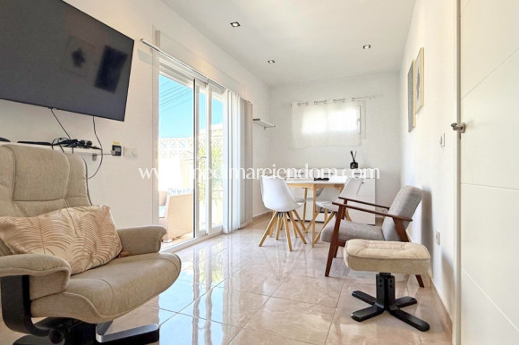 Odsprzedaż - Bungalow - Torrevieja - Torrelamata - La Mata