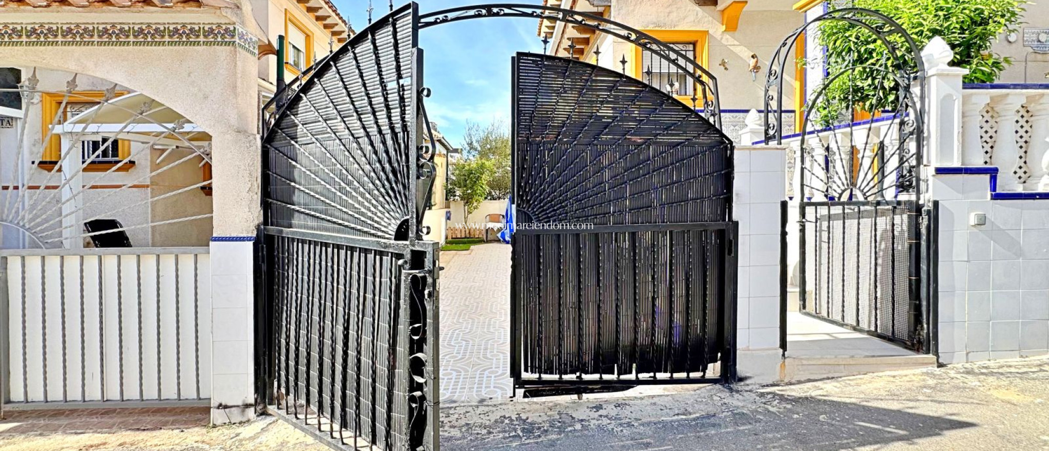 Odsprzedaż - Dom szeregowy - Orihuela Costa - La Campana