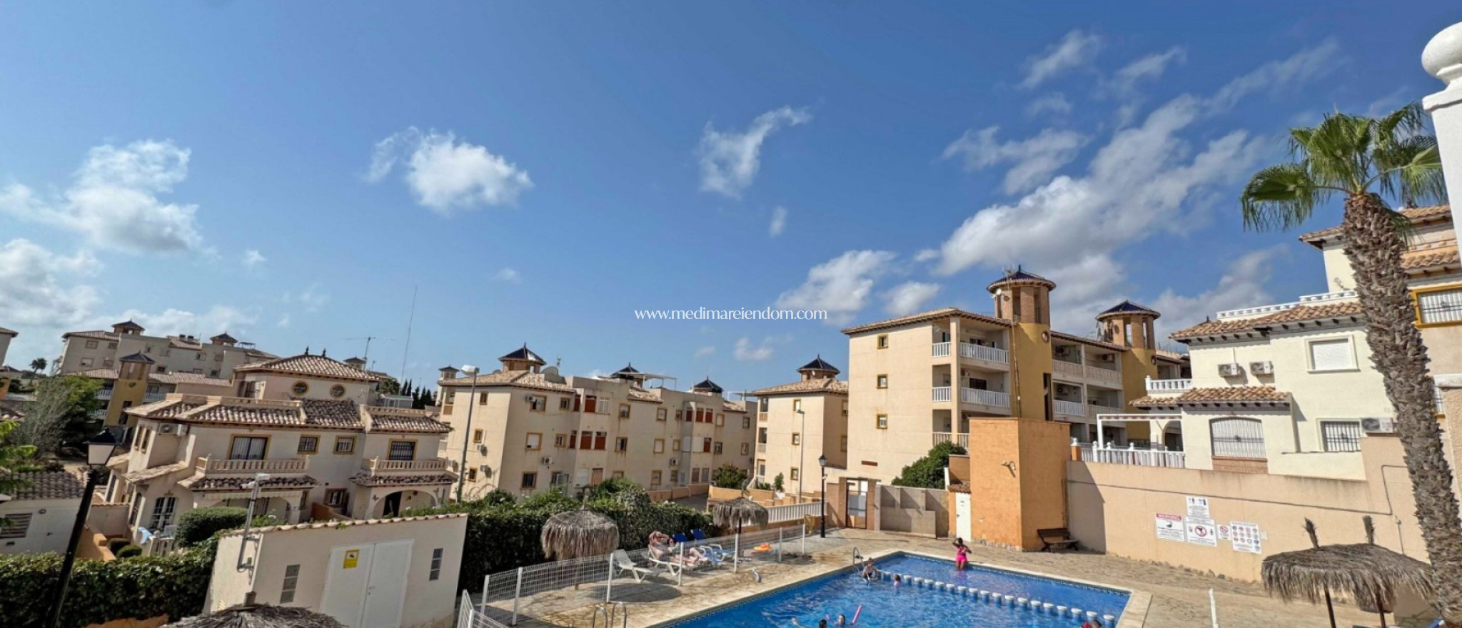 Odsprzedaż - Dom szeregowy - Orihuela Costa - Lomas de Cabo Roig