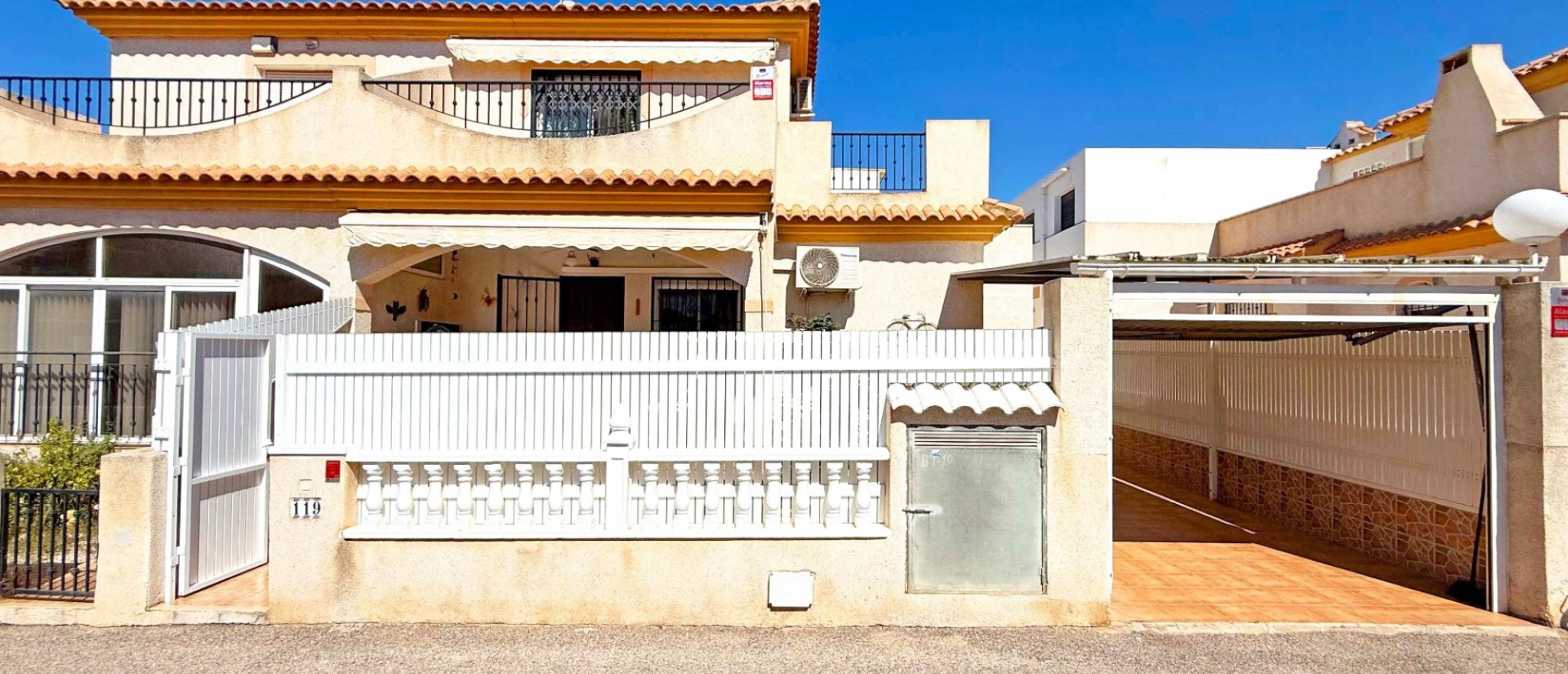 Odsprzedaż - Dom szeregowy - Orihuela Costa - Playa Flamenca