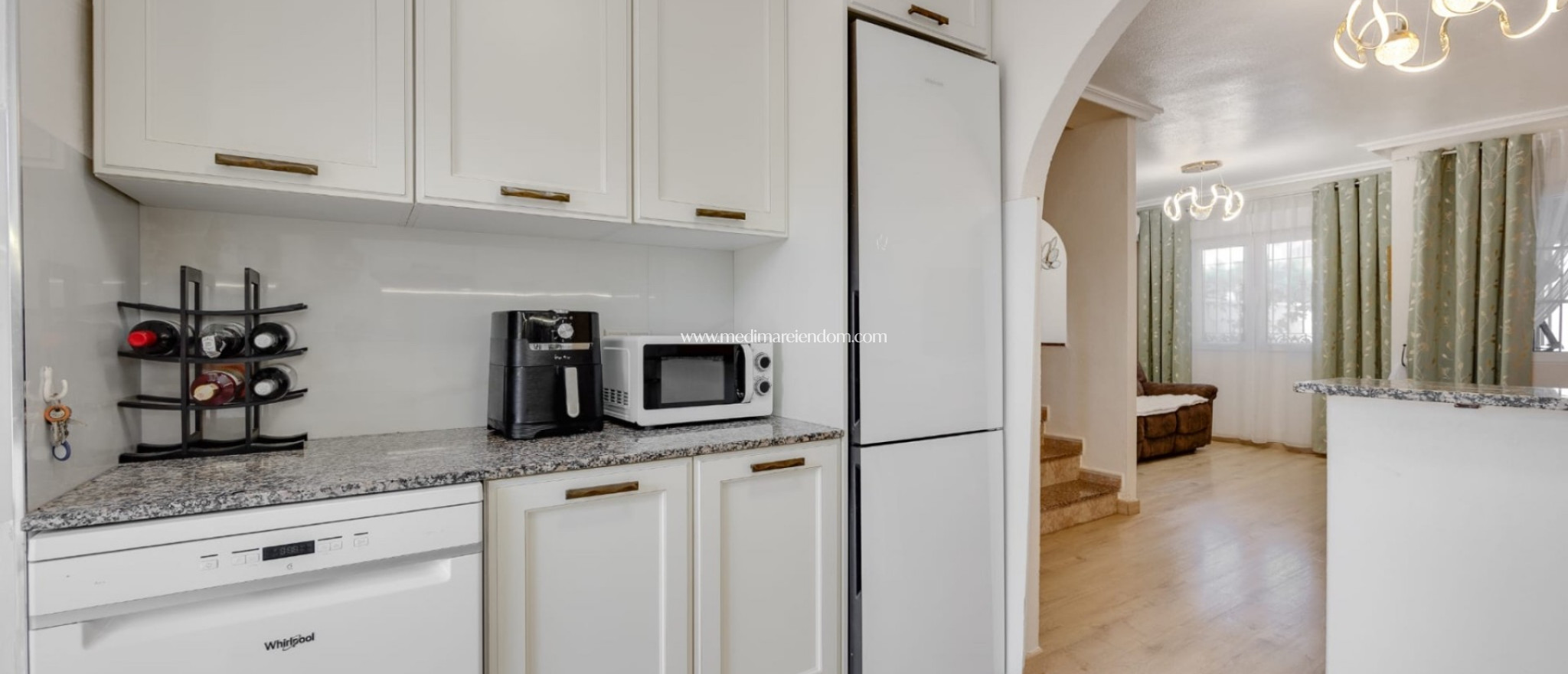 Odsprzedaż - Dom szeregowy - Torrevieja