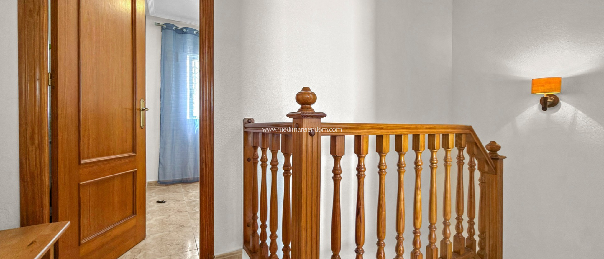 Odsprzedaż - Dom szeregowy - Torrevieja