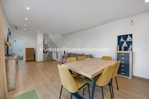 Odsprzedaż - Willa - Ciudad Quesada