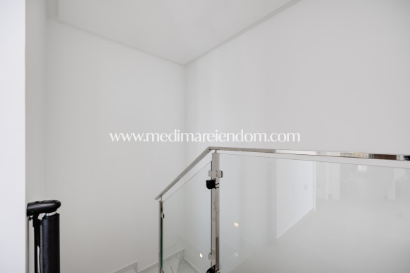 Odsprzedaż - Willa - Ciudad Quesada